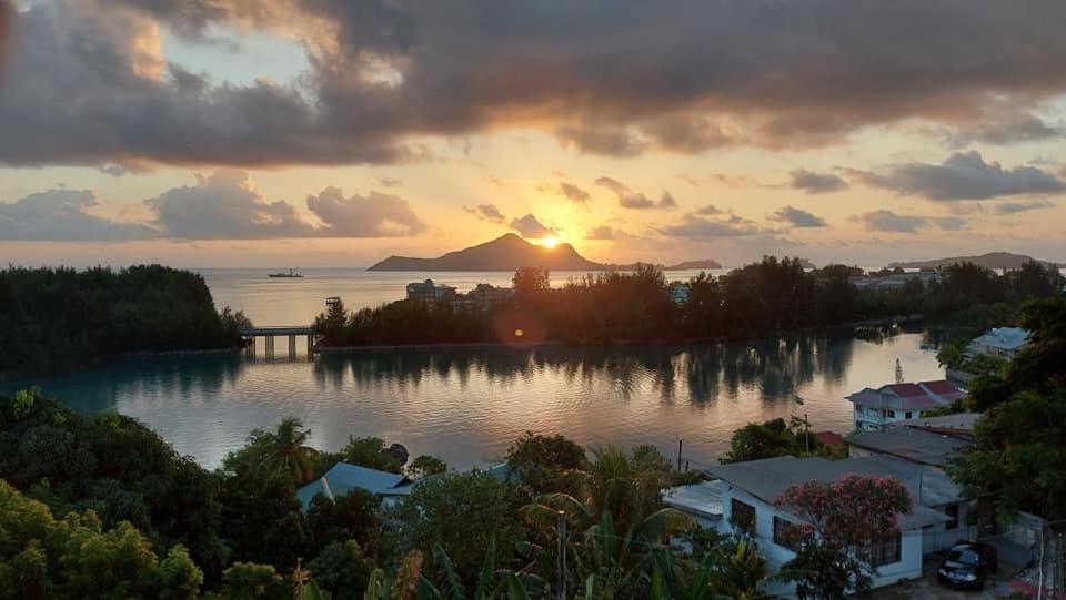 Hibiscus House Seychelles Self Catering Apartment Victoria Exterior photo